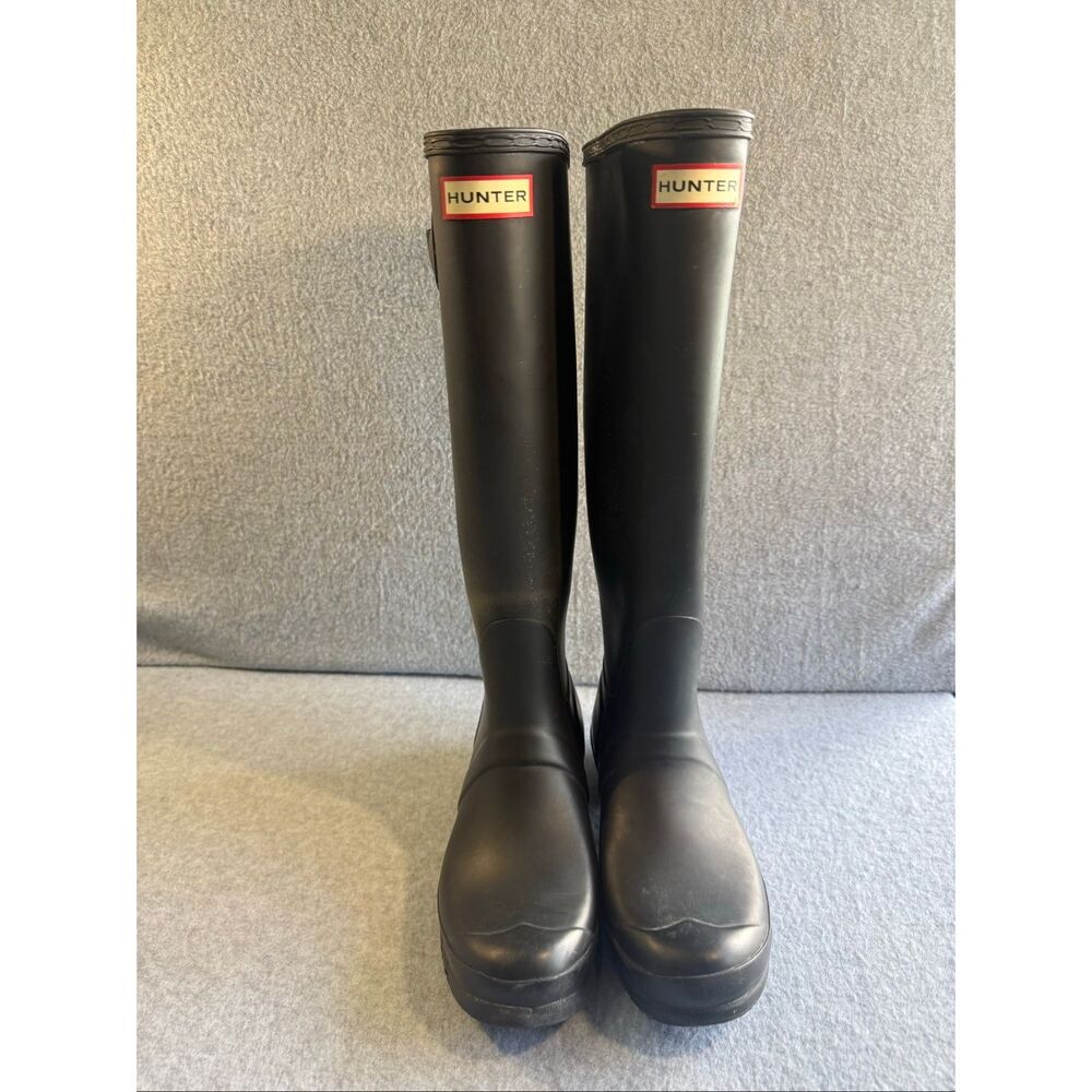 Hunter tall black rain boots 8